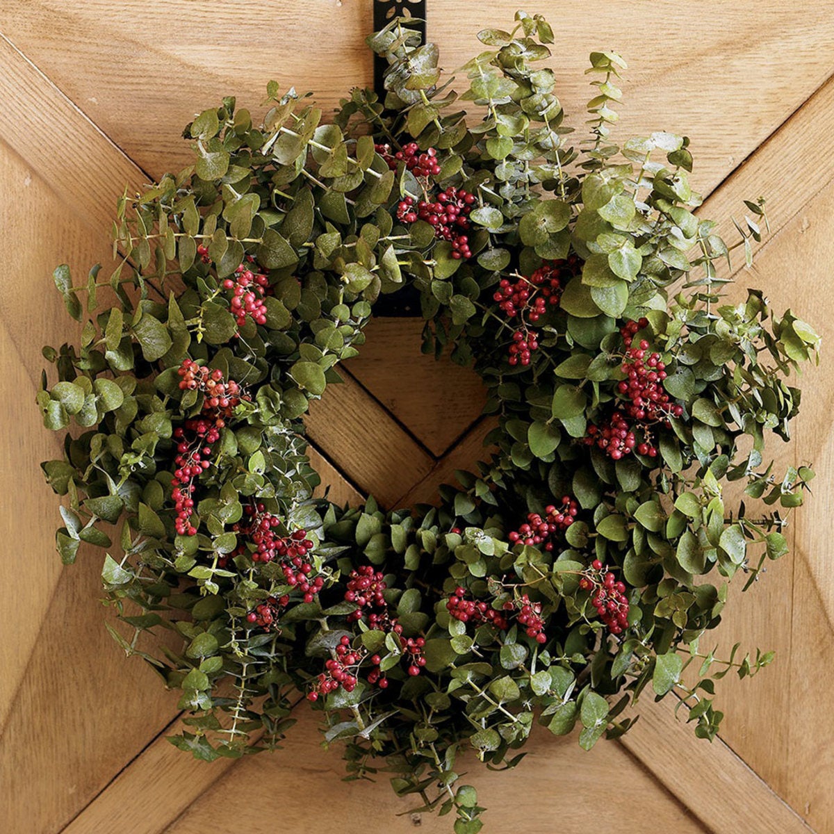 Large Pepper Berry Wreath with Hanger, 25"