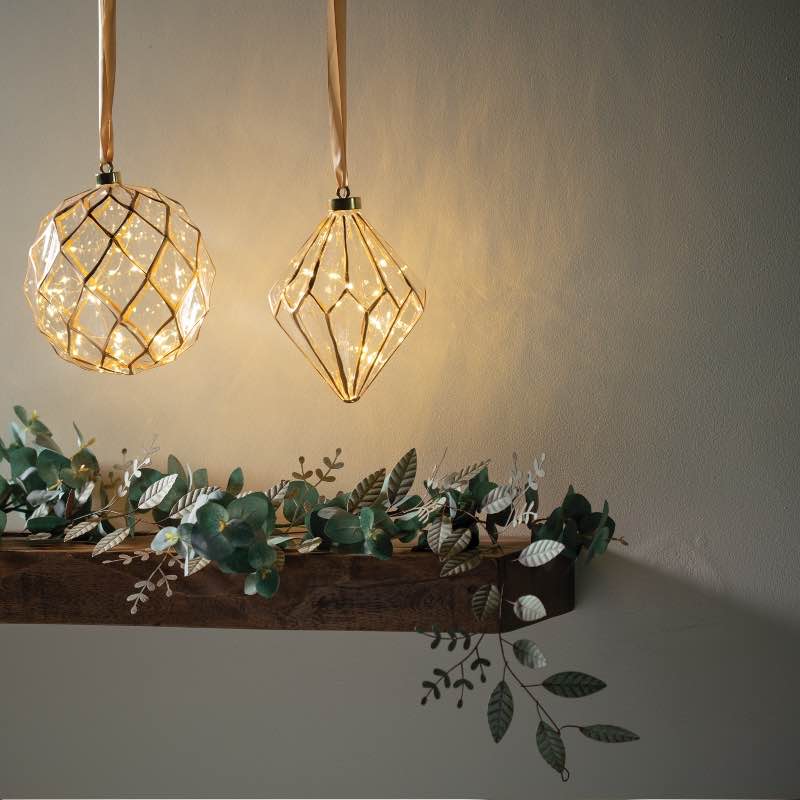 Rustic Iron and Foil Leaves Garland