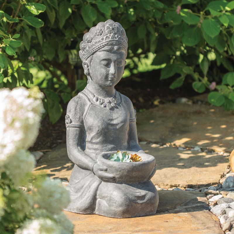Indira Garden Statue & Bird Bath